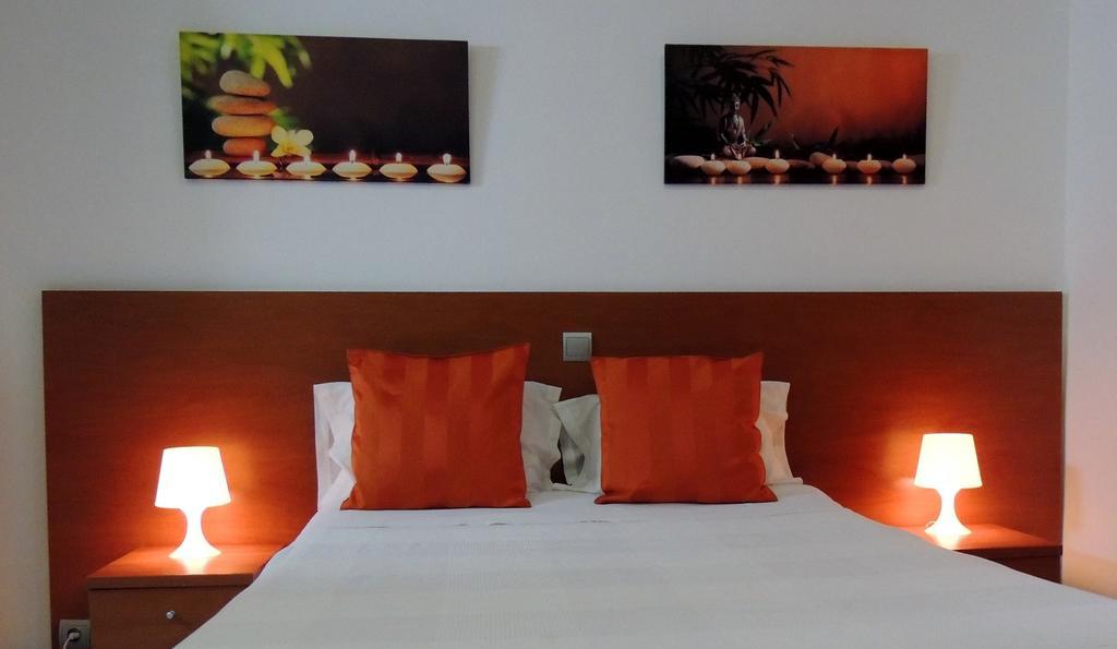 โอสตัล เซร์บันเตส Hotel มาดริด ภายนอก รูปภาพ